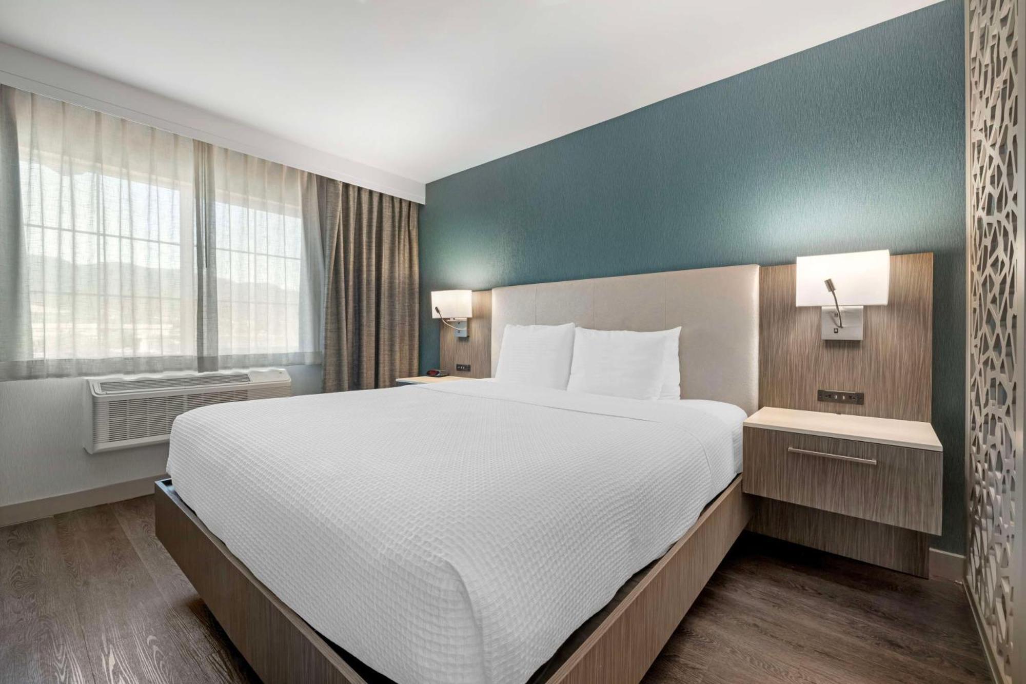 Best Western Plus Temecula Wine Country Hotel & Suites Exterior foto